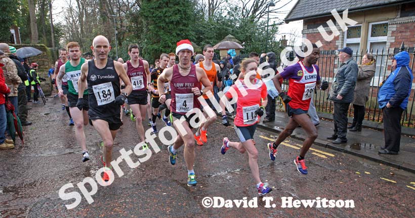 Start of the Ronnie Walker Saltwell 10k Road Race, Gateshead. Photo: David T. Hewitson/Sports for All Pics